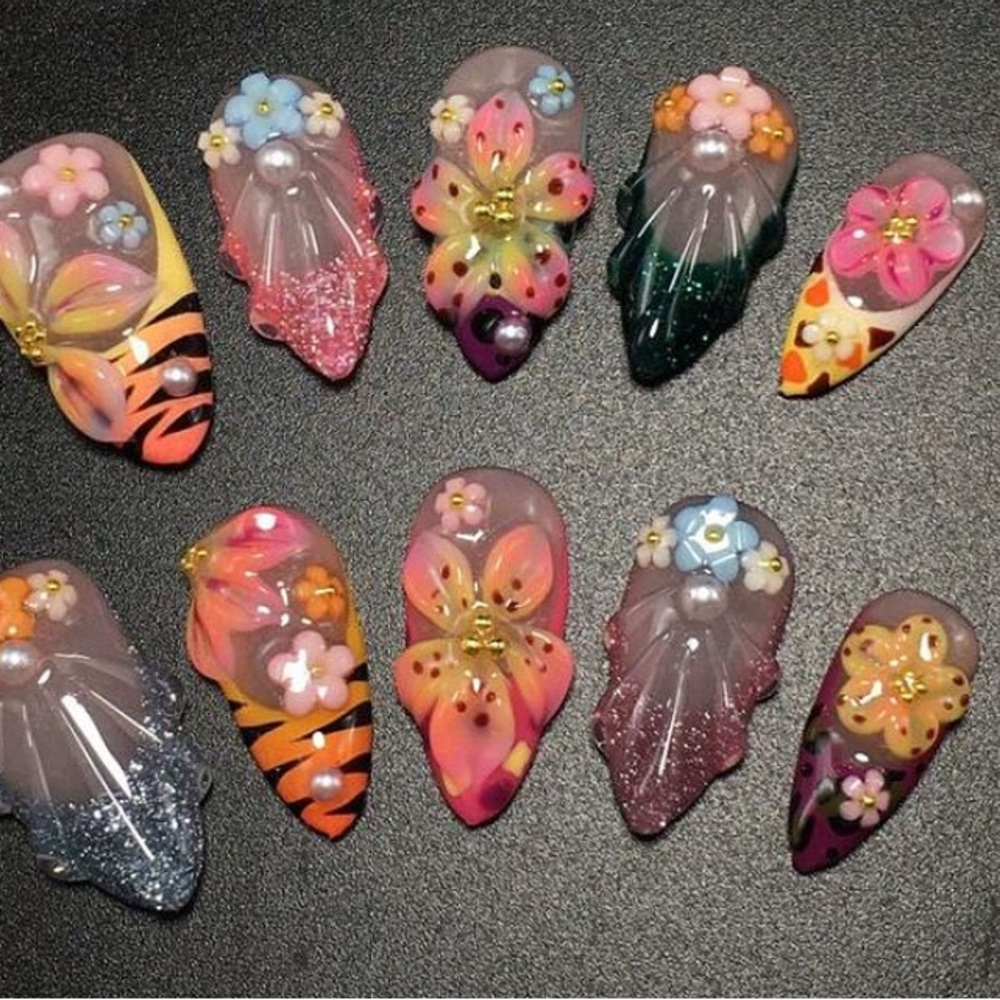 Colorful Floral Nail Art Set
